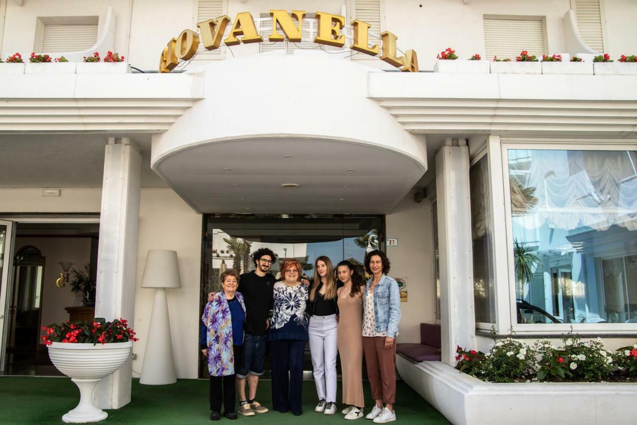 Hotel Giovanella Беллария-Иджеа-Марина Экстерьер фото
